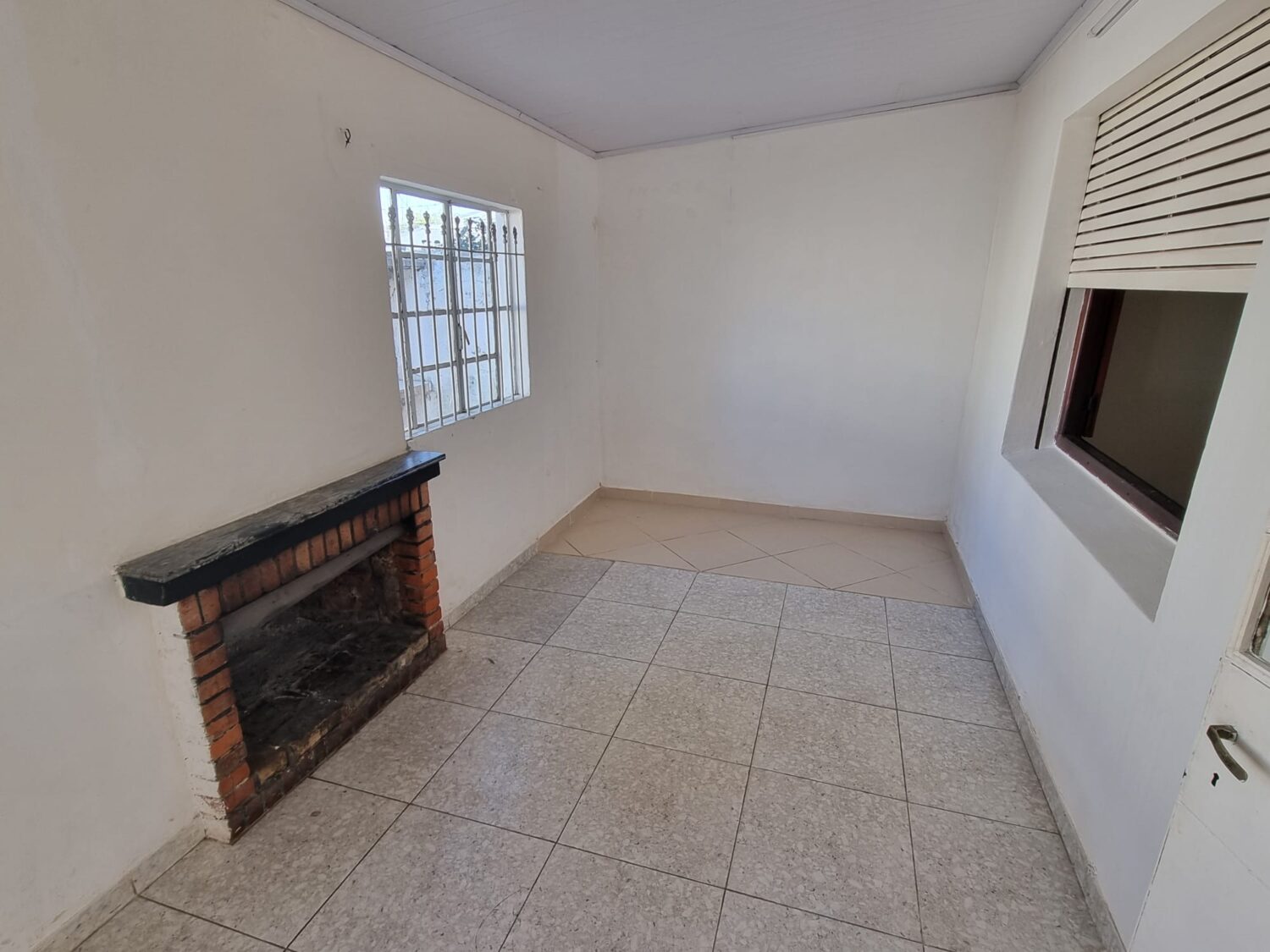 Amplia Casa de 2 Dormitorios en Gran Ubicación — foto 3